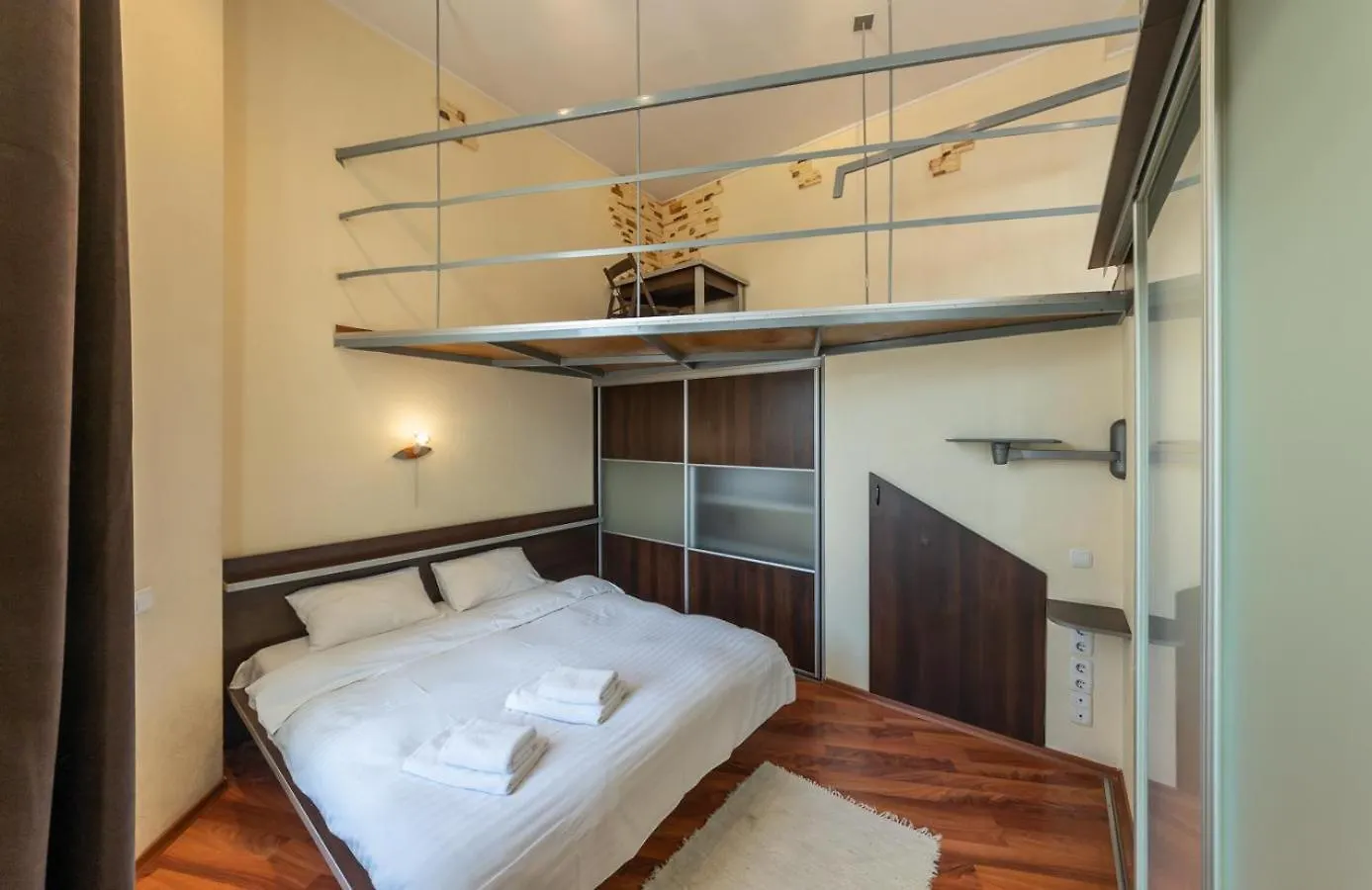 Comfortable Apartment On Mikhaylovskiy Lane Kiev Ukraina