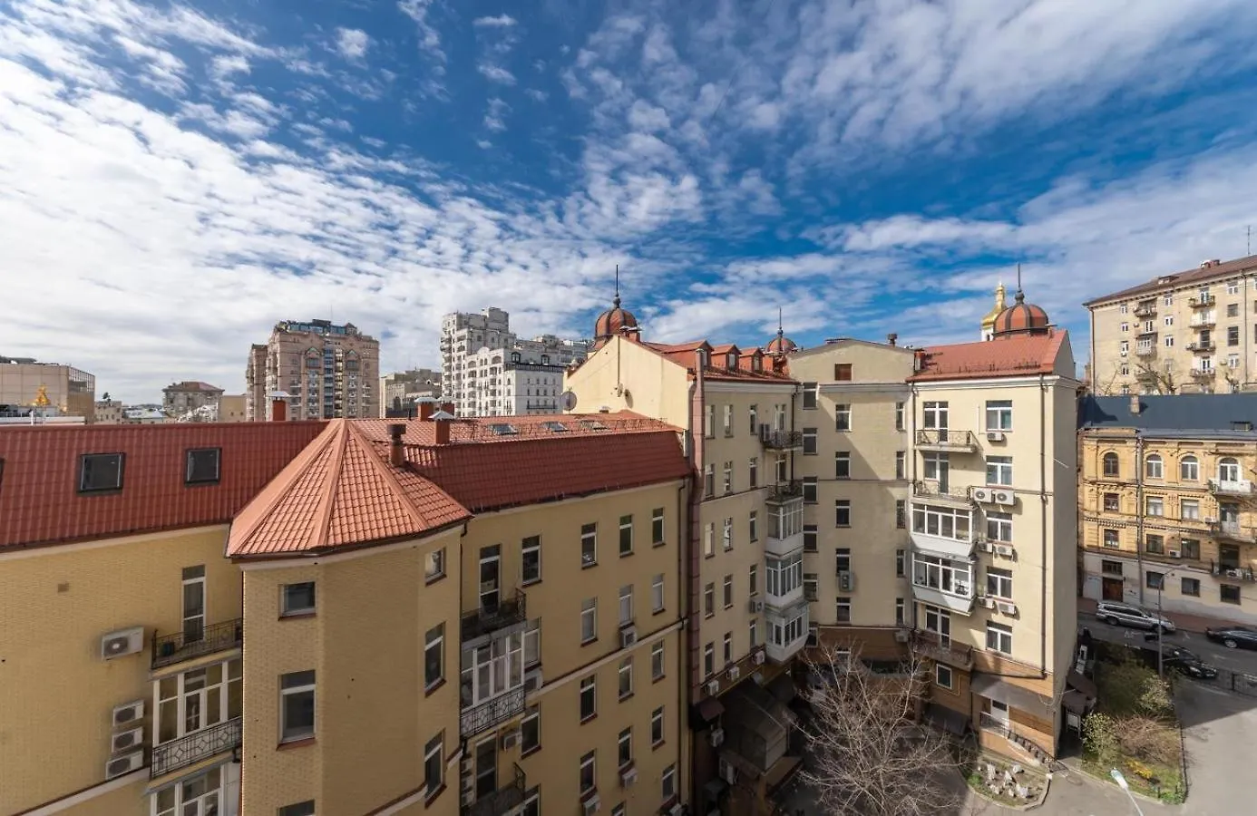 Comfortable Apartment On Mikhaylovskiy Lane Kiev