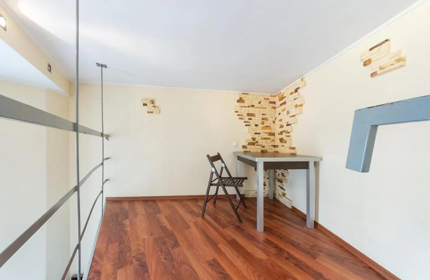Comfortable Apartment On Mikhaylovskiy Lane Kiev